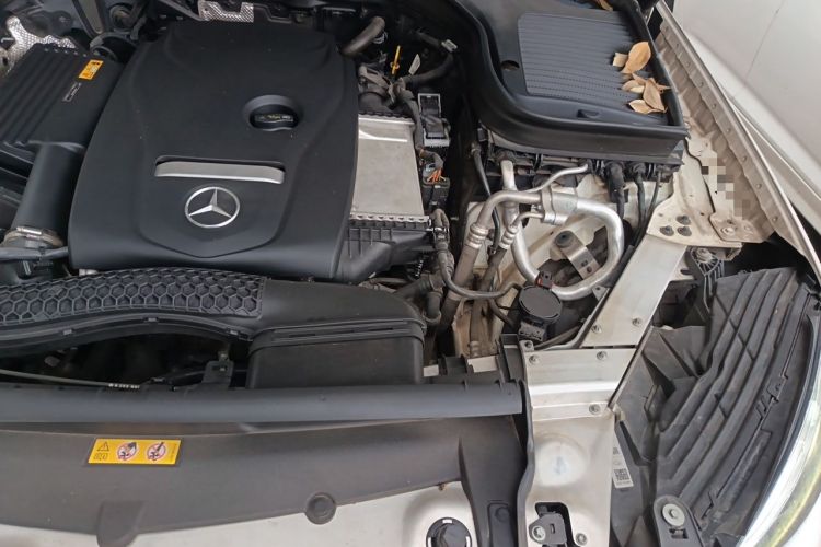 Used Mercedes-Benz GLC 2018 Facelift GLC 260 4MATIC Luxury Edition Engine Bay Left