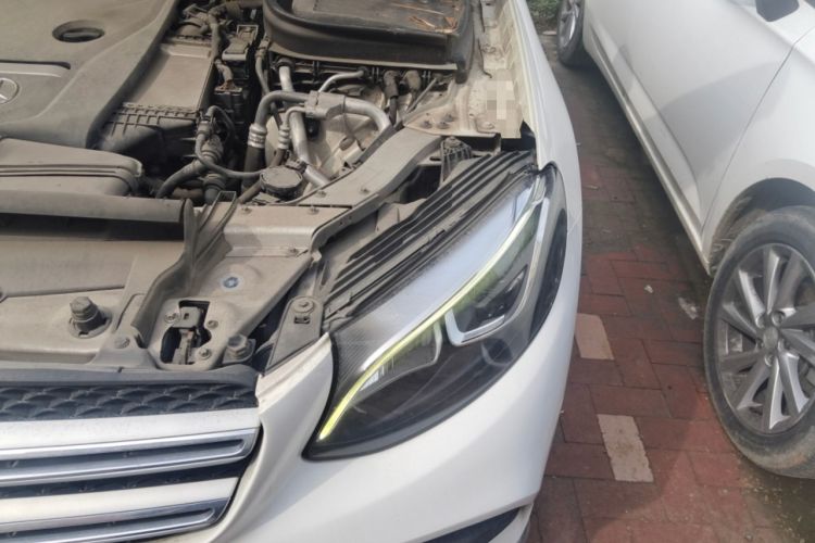 Used Mercedes-Benz GLC 2018 GLC 260 4MATIC Luxury Model Engine Bay Left