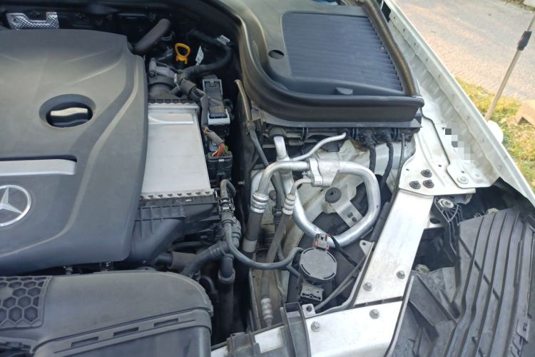 Used Mercedes-Benz GLC 2018 GLC 260 4MATIC Dynamic Edition Engine Bay Left