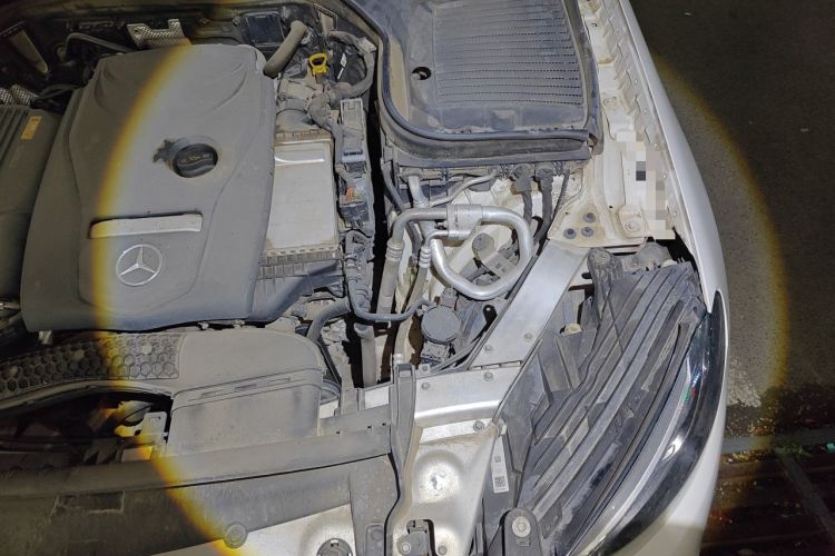 Used Mercedes-Benz GLC 2018 GLC 260 4MATIC Luxury Model Engine Bay Left