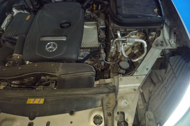 Used Mercedes-Benz GLC 2018 Refreshed GLC 300 4MATIC Dynamic Edition Engine Bay Left