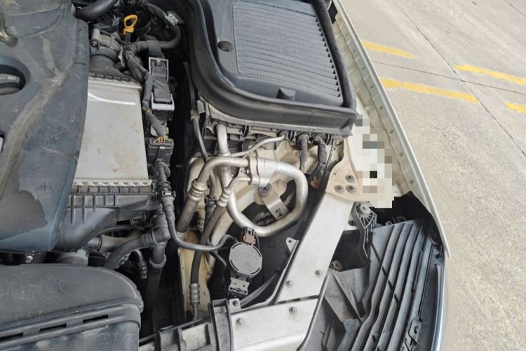 Used Mercedes-Benz GLC 2018 Facelifted GLC 260 4MATIC Dynamic Edition Engine Bay Left