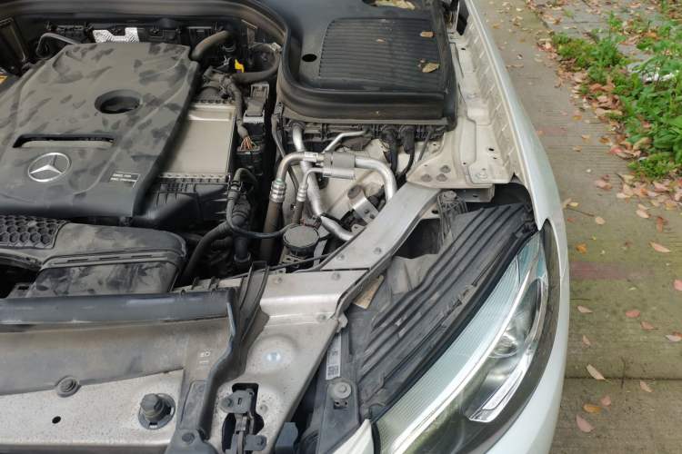 Used Mercedes-Benz GLC  Engine Bay Left