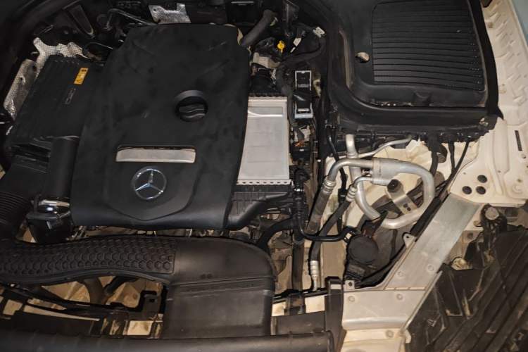 Used Mercedes-Benz GLC 2018 Facelifted GLC 260 4MATIC Dynamic Edition Engine Bay Left
