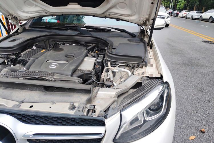 Used Mercedes-Benz GLC 2018 GLC 260 4MATIC Luxury Model Engine Bay Left