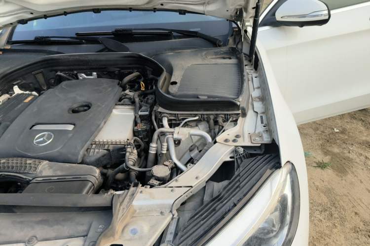 Used Mercedes-Benz GLC 2018 GLC 300 4MATIC Sport Edition Engine Bay Left
