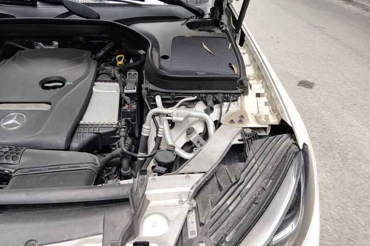 Used Mercedes-Benz GLC 2018 GLC 260 4MATIC Dynamic Edition Engine Bay Left