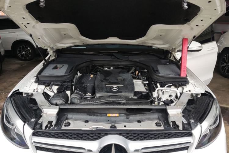 Used Mercedes-Benz GLC 2018 GLC 260 4MATIC Luxury Model Engine Bay