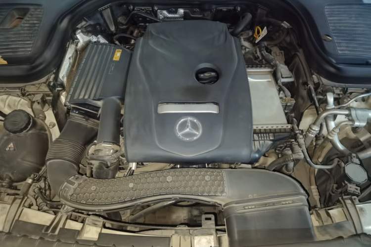 Used Mercedes-Benz GLC 2018 Refreshed GLC 300 4MATIC Dynamic Edition Engine Bay