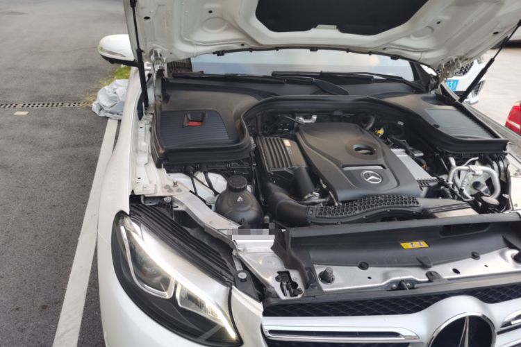 Used Mercedes-Benz GLC 2018 Facelift GLC 260 4MATIC Luxury Edition Engine Bay Right