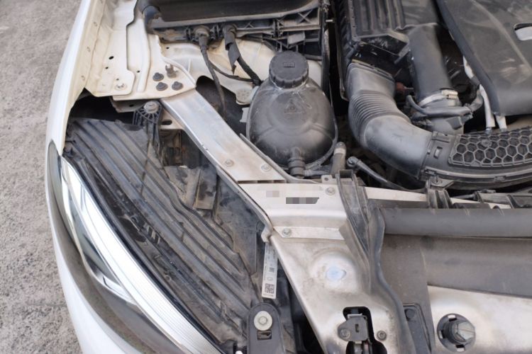 Used Mercedes-Benz GLC 2018 GLC 200 4MATIC Engine Bay Right