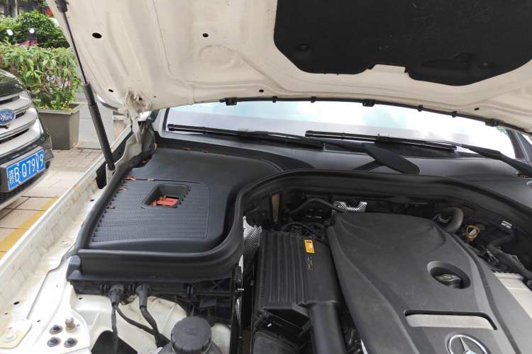 Used Mercedes-Benz GLC 2018 Facelifted GLC 260 4MATIC Dynamic Edition Engine Bay Right