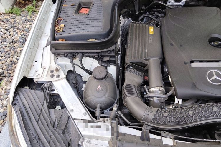 Used Mercedes-Benz GLC 2018 Facelifted GLC 260 4MATIC Dynamic Edition Engine Bay Right