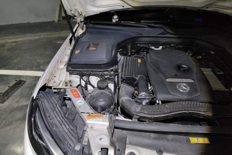 Used Mercedes-Benz GLC 2018 GLC 200 4MATIC Engine Bay Right