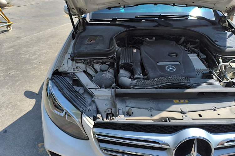 Used Mercedes-Benz GLC 2018 Facelifted GLC 260 4MATIC Dynamic Edition Engine Bay Right
