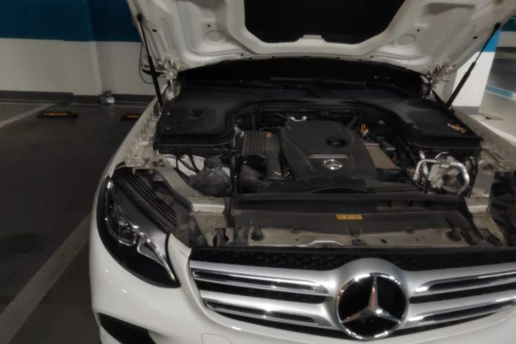 Used Mercedes-Benz GLC 2018 GLC 260 4MATIC Dynamic Edition Engine Bay Right
