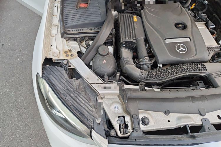 Used Mercedes-Benz GLC 2018 GLC 260 4MATIC Dynamic Edition Engine Bay Right