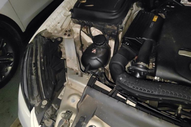 Used Mercedes-Benz GLC 2018 Facelifted GLC 260 4MATIC Dynamic Edition Engine Bay Right