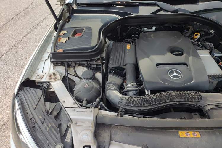 Used Mercedes-Benz GLC 2018 Facelift GLC 200 4MATIC Engine Bay Right