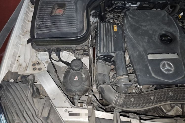 Used Mercedes-Benz GLC 2018 Facelifted GLC 260 4MATIC Dynamic Edition Engine Bay Right