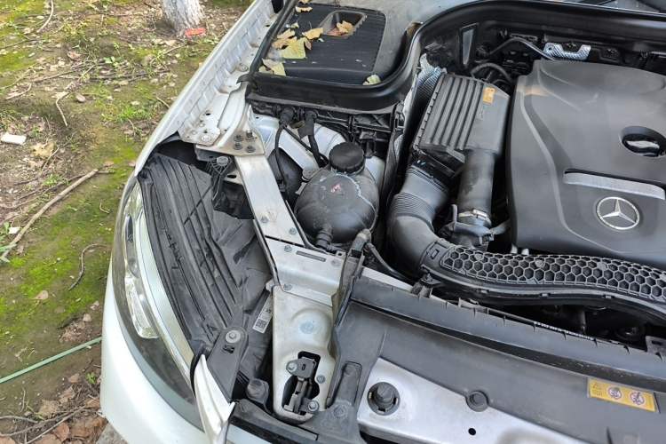Used Mercedes-Benz GLC 2018 GLC 300 4MATIC Sport Edition Engine Bay Right
