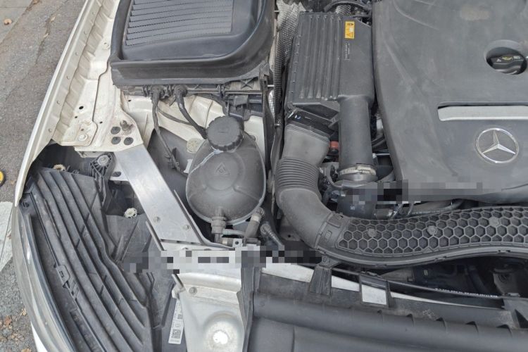 Used Mercedes-Benz GLC 2018 GLC 260 4MATIC Dynamic Edition Engine Bay Right