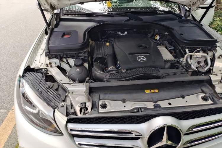 Used Mercedes-Benz GLC 2018 Facelifted GLC 260 4MATIC Dynamic Edition Engine Bay Right