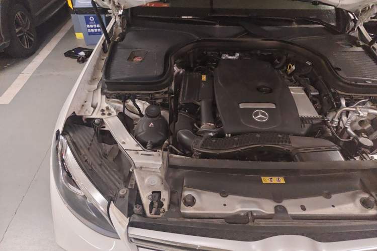 Used Mercedes-Benz GLC 2018 Facelifted GLC 260 4MATIC Dynamic Edition Engine Bay Right