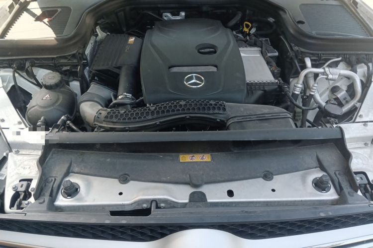 Used Mercedes-Benz GLC 2018 Facelift GLC 260 4MATIC Luxury Edition Engine Bay