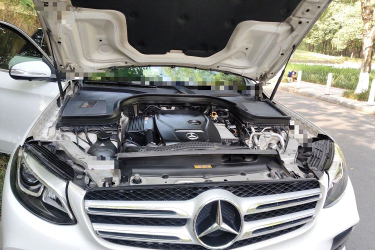 Used Mercedes-Benz GLC 2018 GLC 260 4MATIC Luxury Model Engine Bay