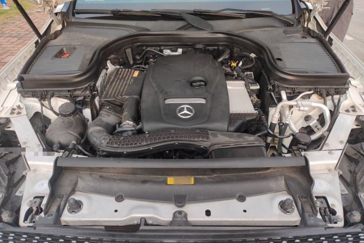 Used Mercedes-Benz GLC 2018 GLC 260 4MATIC Dynamic Edition Engine Bay
