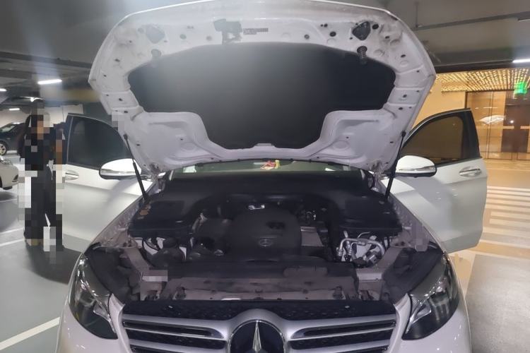Used Mercedes-Benz GLC 2018 GLC 260 4MATIC Luxury Model Engine Bay