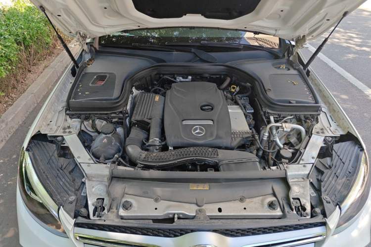 Used Mercedes-Benz GLC 2018 Facelifted GLC 260 4MATIC Dynamic Edition Engine Bay