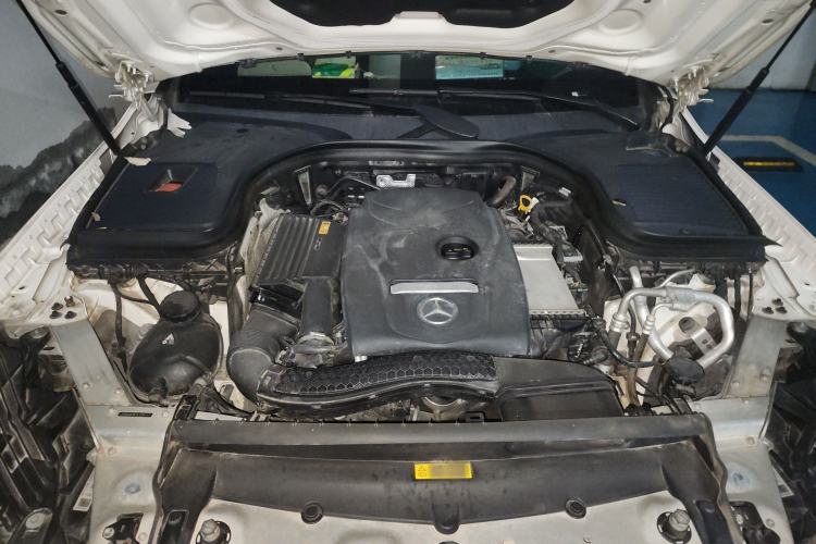 Used Mercedes-Benz GLC 2018 GLC 260 4MATIC Luxury Model Engine Bay