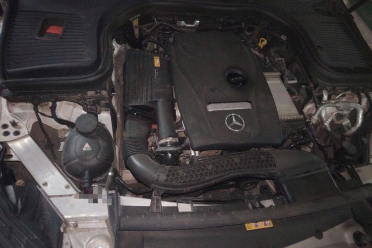 Used Mercedes-Benz GLC 2018 GLC 260 4MATIC Luxury Model Engine Bay