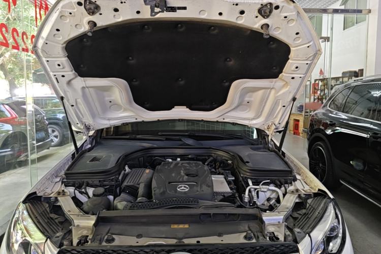 Used Mercedes-Benz GLC 2018 Refreshed GLC 300 4MATIC Dynamic Edition Engine Bay