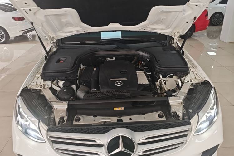 Used Mercedes-Benz GLC 2018 Facelift GLC 260 4MATIC Luxury Edition Engine Bay