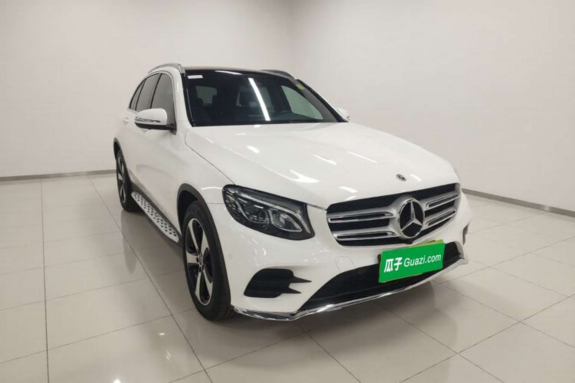 Used Mercedes-Benz GLC 2018 GLC 260 4MATIC Luxury Model Exterior 1