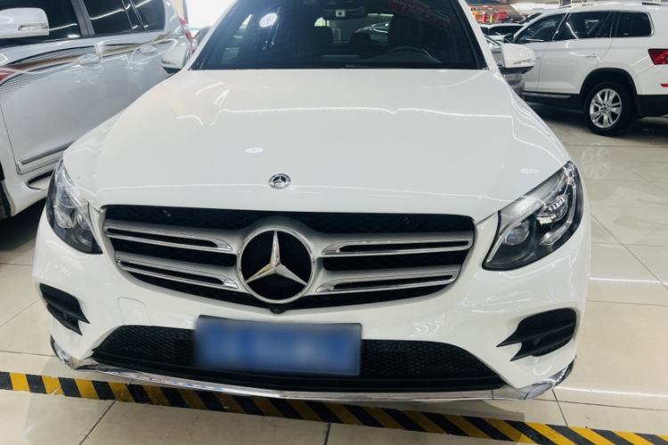 Used Mercedes-Benz GLC 2018 Refreshed GLC 300 4MATIC Dynamic Edition Exterior 1