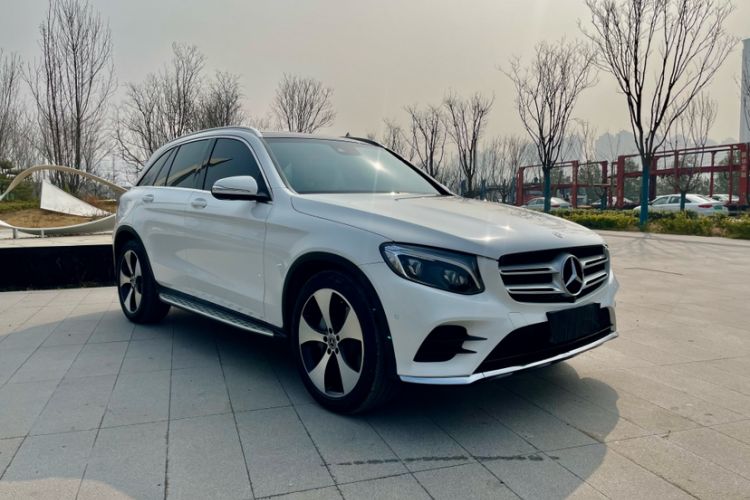 Used Mercedes-Benz GLC 2018 GLC 300 4MATIC Sport Edition Exterior 2