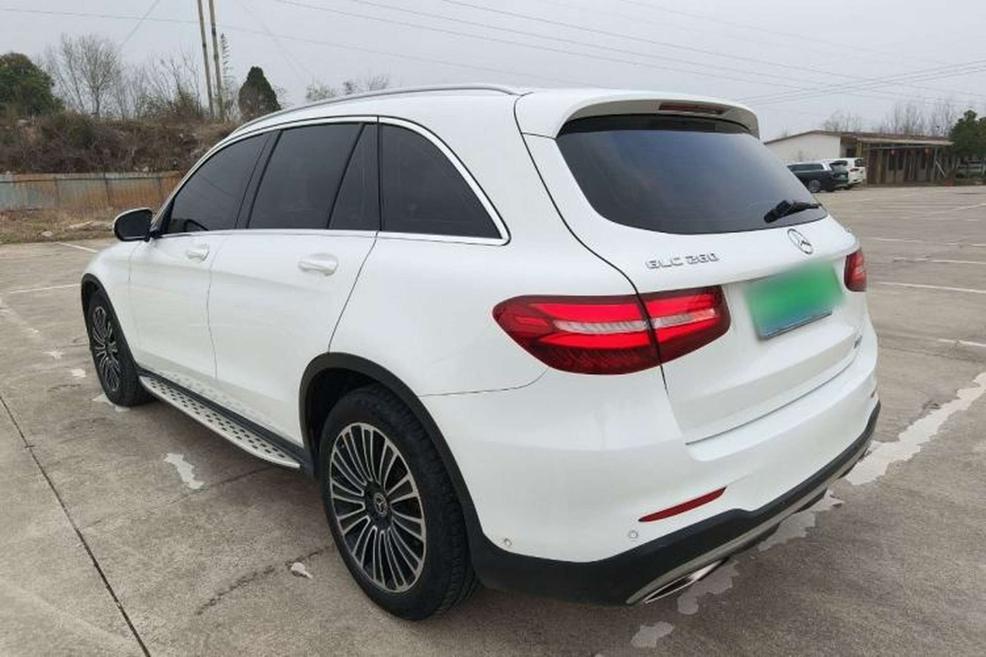 Used Mercedes-Benz GLC 2018 Facelifted GLC 260 4MATIC Dynamic Edition Exterior 2