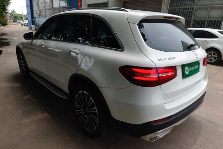 Used Mercedes-Benz GLC 2018 GLC 200 4MATIC Exterior 2