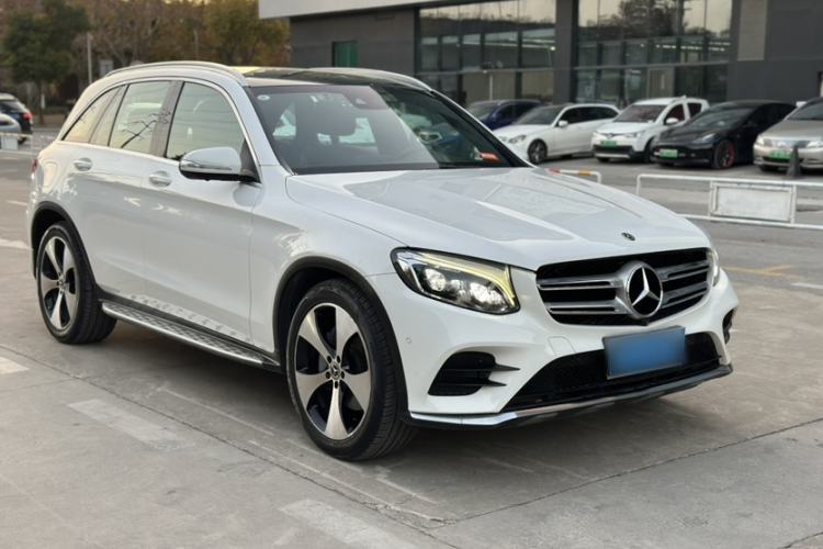 Used Mercedes-Benz GLC 2018 GLC 300 4MATIC Sport Edition Exterior 3