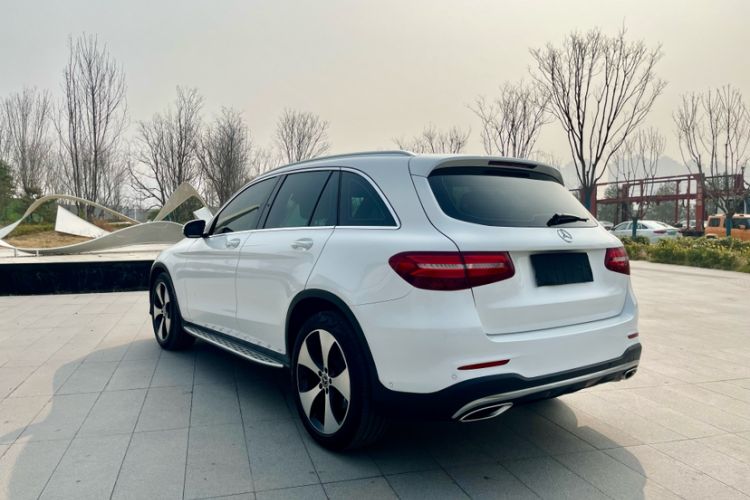 Used Mercedes-Benz GLC 2018 GLC 300 4MATIC Sport Edition Exterior 3
