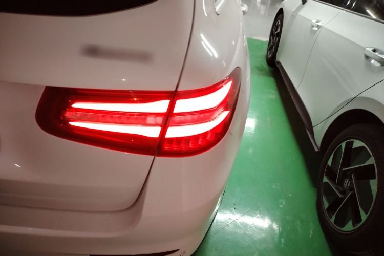 Used Mercedes-Benz GLC 2018 GLC 260 4MATIC Dynamic Edition Exterior 3