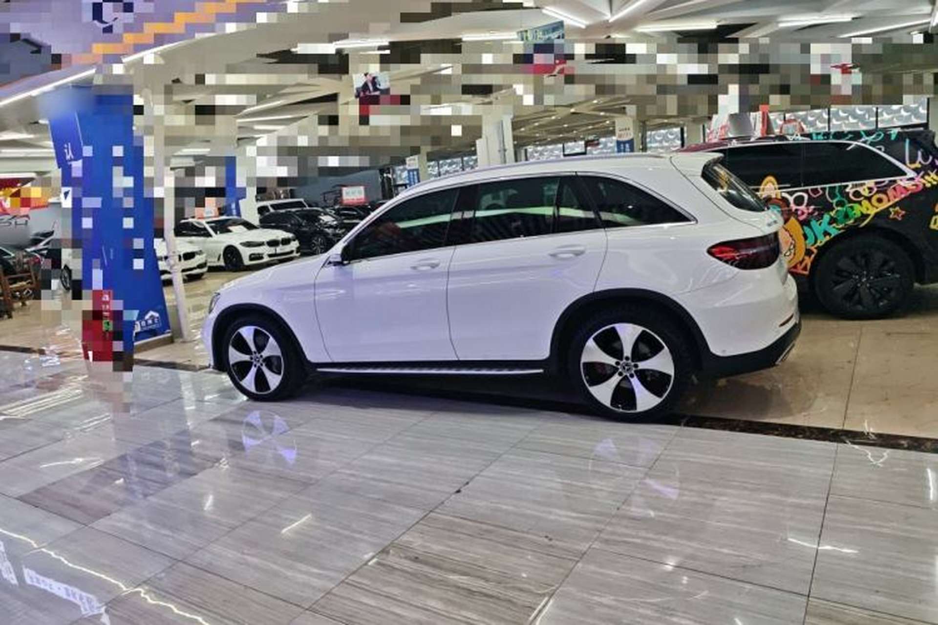 Used Mercedes-Benz GLC 2018 GLC 300 4MATIC Sport Edition Exterior 3