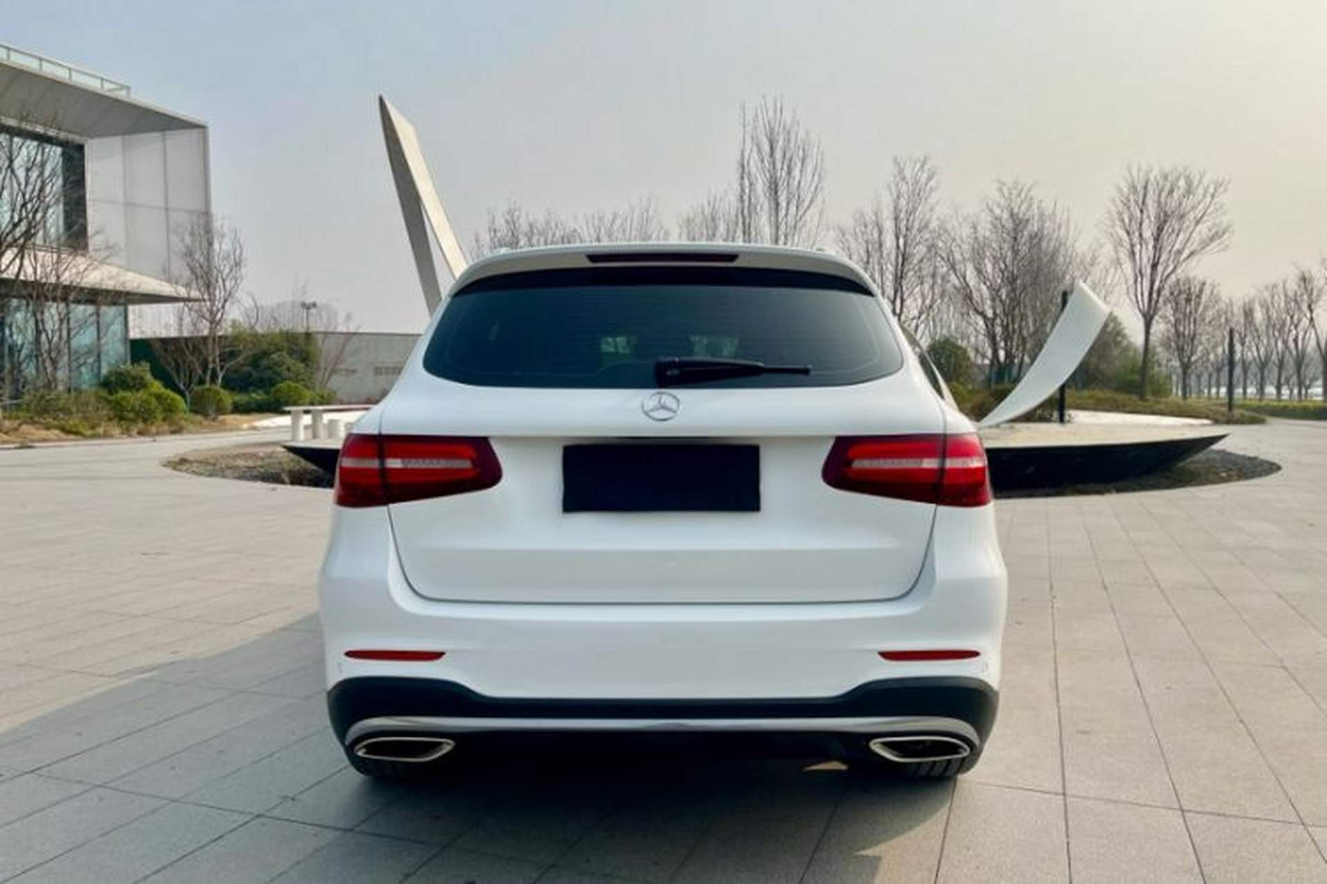 Used Mercedes-Benz GLC 2018 GLC 300 4MATIC Sport Edition Exterior 4