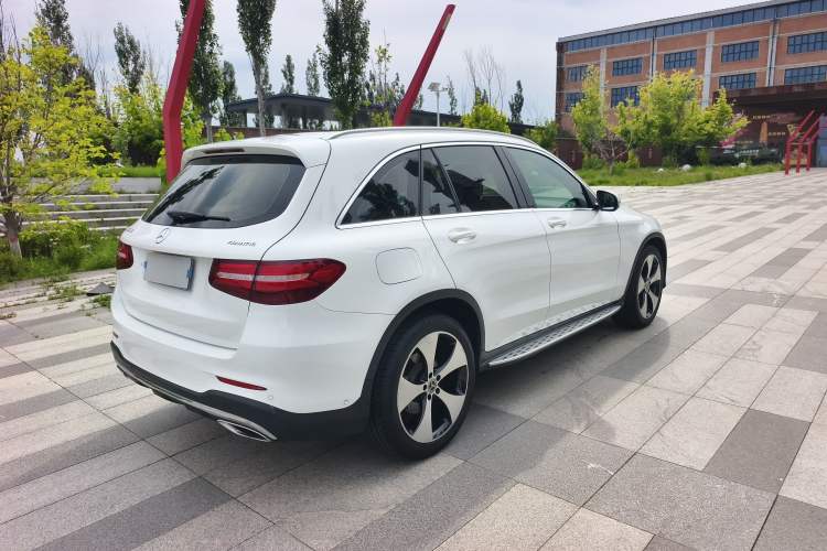 Used Mercedes-Benz GLC 2018 GLC 300 4MATIC Sport Edition Exterior 4