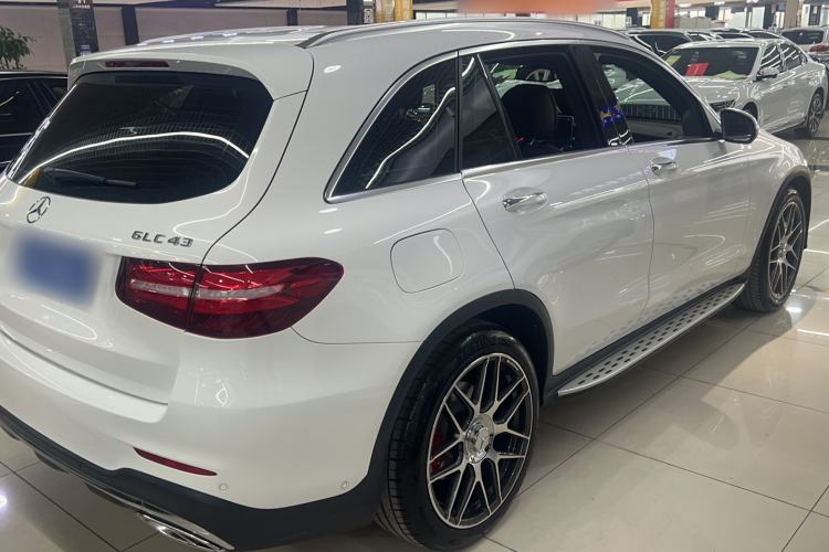 Used Mercedes-Benz GLC 2018 Refreshed GLC 300 4MATIC Dynamic Edition Exterior 4