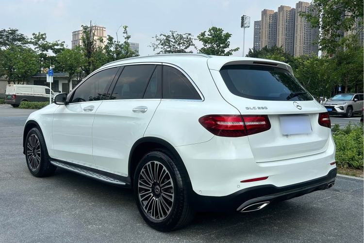 Used Mercedes-Benz GLC 2018 GLC 260 4MATIC Dynamic Edition Exterior 8